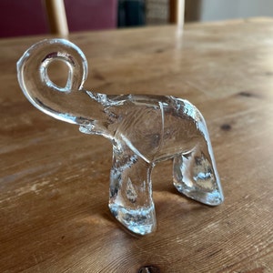 Kosta Boda Zoo Serie Elefant Handgemacht in Schweden