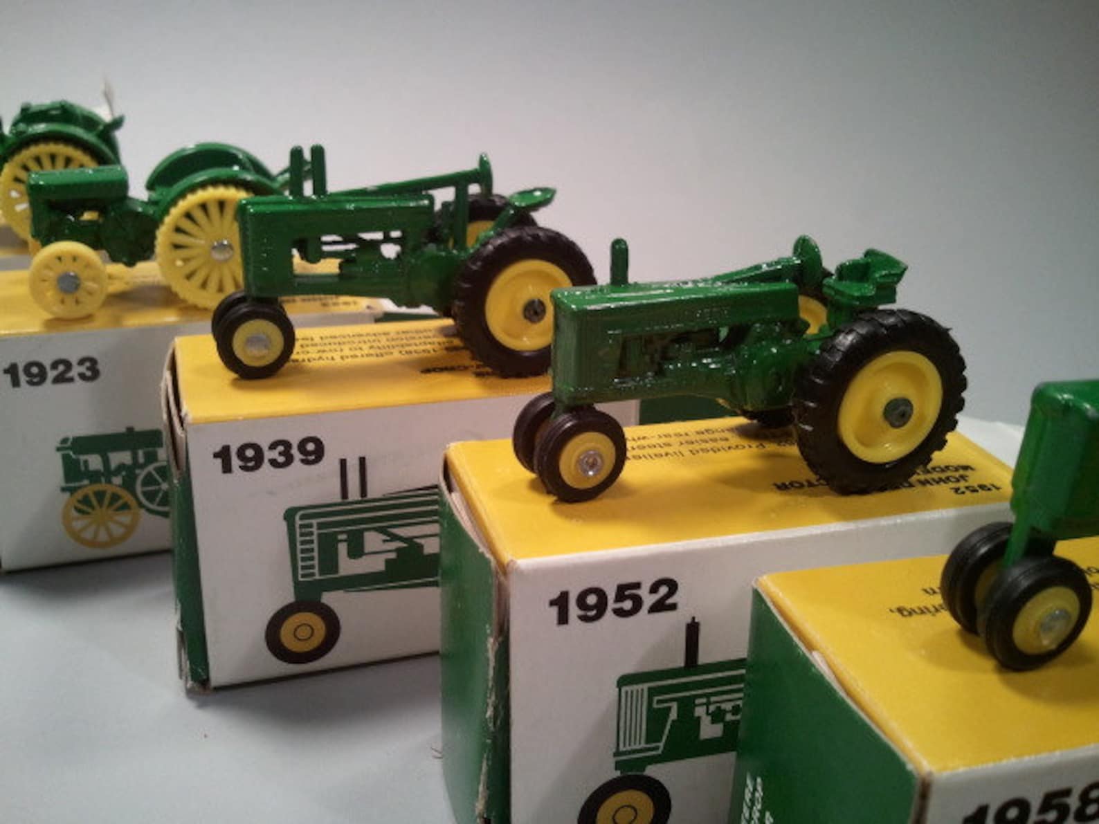 vintage john deere toy tractors