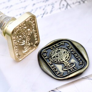 Globe Latin Motto Message Détermination Rétro Antique Inspiré Wax Seal Stamp | Poignée en résine de feuille d'or OOAK Signature gratuite | Retour à zéro B20