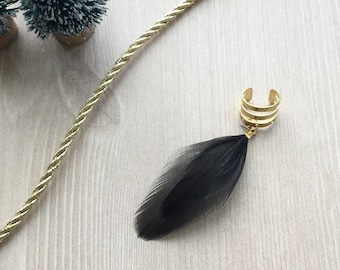 Feather Ear Cuff, Ear Clip, Gold Toned Brass Cuff, Black Feather Jewelry, Hippie Style  (SINGLE)