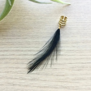 Feather Ear Cuff, Ear Clip, Brass Gold Tone Cuff, Black Feather Jewelry, Boho Style (SINGLE)