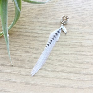 Feather Ear Cuff, Ear Clip, Silver Cuff, White and Black Feather Jewelry, Dangle Ear Cuff with Feathers, Hippie (SINGLE)