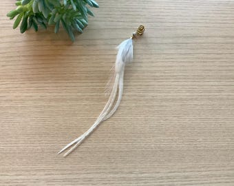 White Feather Ear Cuff: Brass Boho Festival Style Ear Clip (Single)