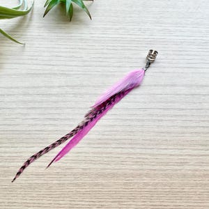 Feather Ear Cuff, Ear Clip, Silver Cuff, Pink Feather Jewelry, Renaissance Style, Boho, Long Feather Ear Cuff, Statement Jewelry (SINGLE)