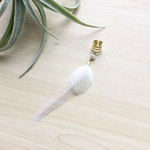 Feather Ear Cuff, Ear Clip, Gold Tone Brass Cuff, White Feather Jewelry, Dangle Ear Cuff with Feathers, Moonstone Bead, Hippie (SINGLE)