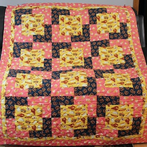 Hot Dog!  It&#39;s a Picnic Quilt