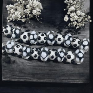 Black and White Polkadot Beads  Black and White Lampwork  Polka-dot Lampwork Beads  Round and Rondelle Bead Mix (LB229/527) * 10 Beads