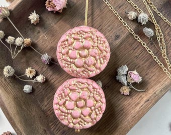 Czech Glass Beads - 18mm Floral Theme Coin, Dusty Pink with Gold Wash (POSY2) * Qty. 4