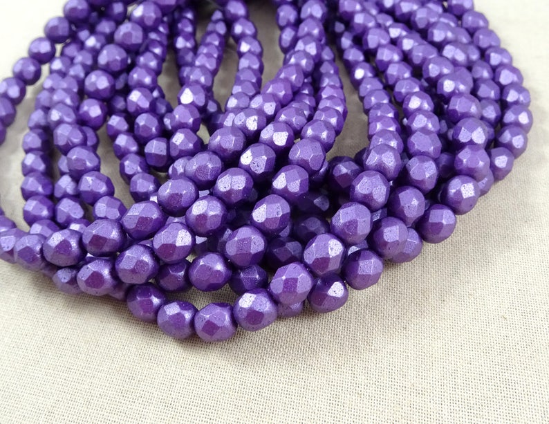 25 6mm Czech Glass Firepolish Beads Saturated Purple