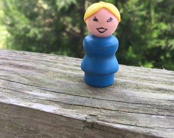 Vintage Fisher Price Little People Woman Mother Girl Blonde Blue All Wood. 