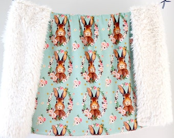 Couverture bébé Floral Bunny Portrait Sage, Couverture de rêve, Couverture de bébé en fausse fourrure, lapin, Couverture pour bébé Minky, Couverture pour bébé lapin, Literie pour bébé