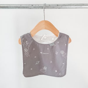 Baby Bib. Gray Space Bear. Boho Baby Bib. Toddler Bib. Baby Feeding Bib. Drool Bib. Baby Shower Gift. Baby Essentials. Baby Gift.