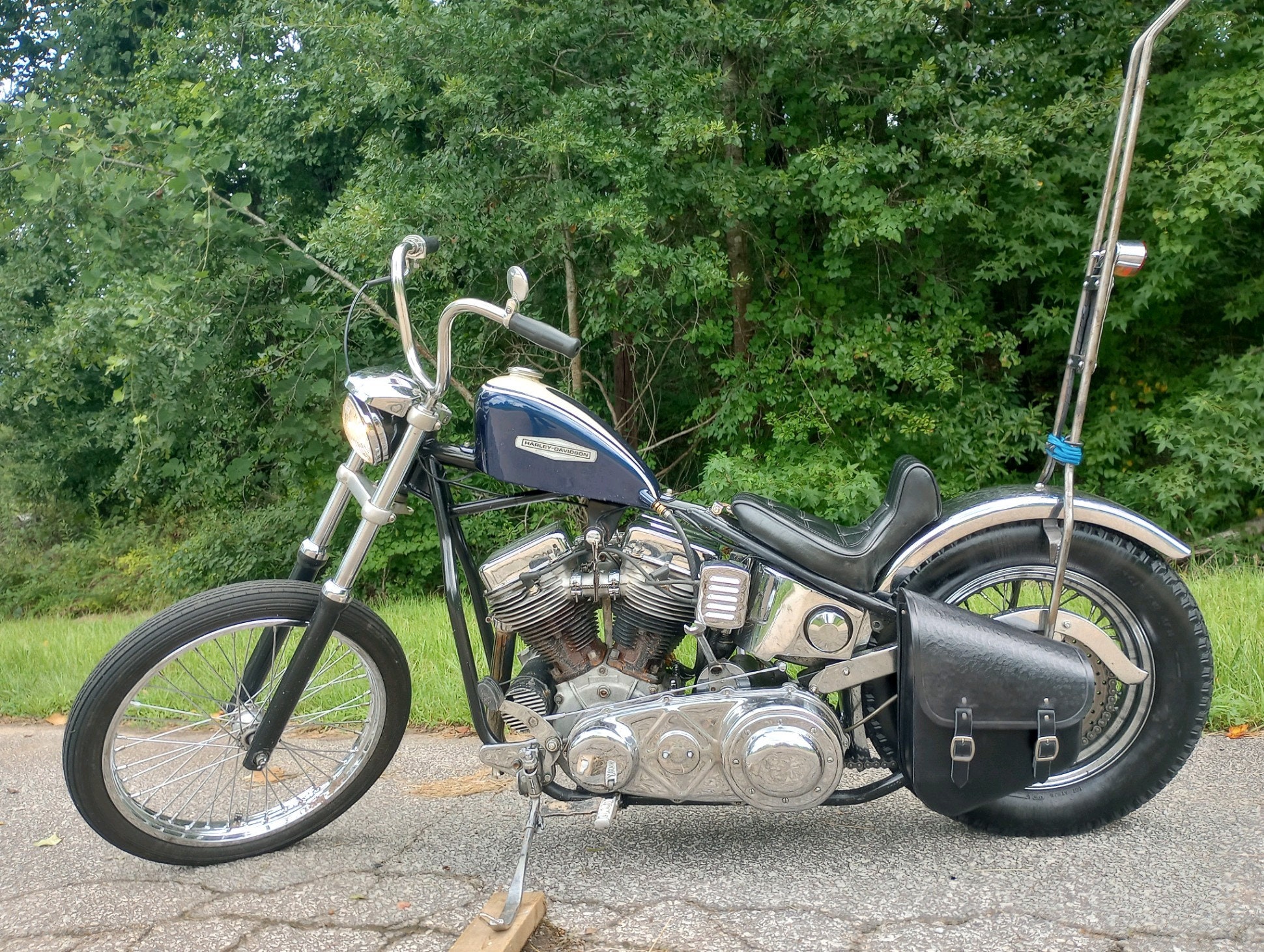 Motorcycle Solo Leather Bag With Custom Lid, Built for Your