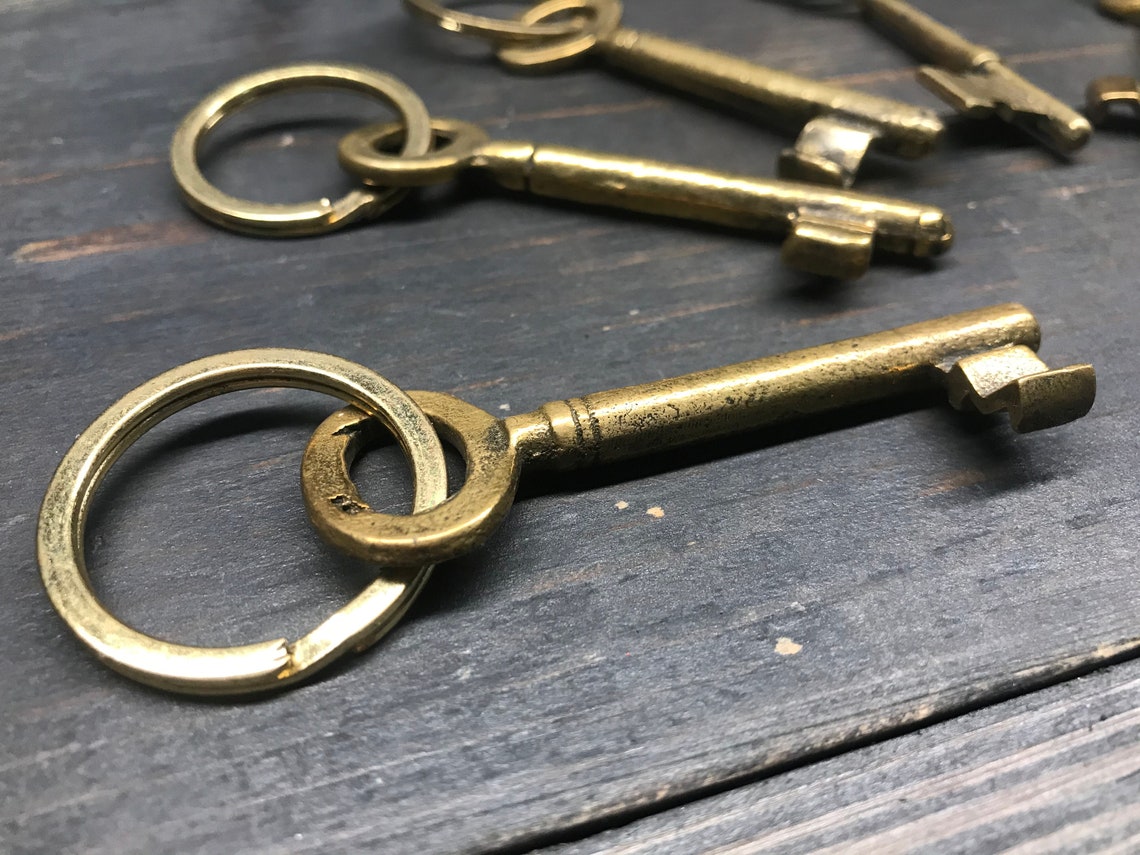 Large Vintage Brass Skeleton Key Ring Is the Perfect Keychain Etsy