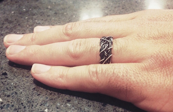 Crown of thorns wedding best sale band
