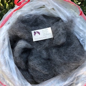 5 oz Wensleydale/Romney Wool natural roving