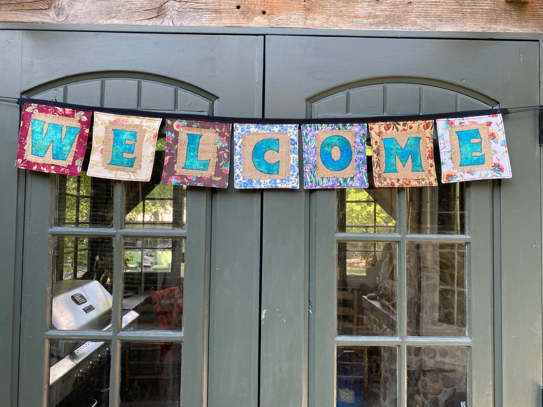 Welcome Long Rag Hanging Floral Fabric Welcome Sign (49 1/2