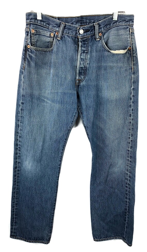 levis 501 straight leg button fly