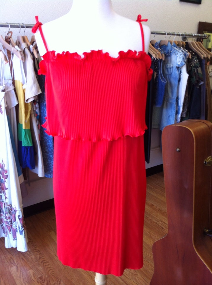 strapless open back dress ZARA. Red pleated dress Ts  Hibuy market