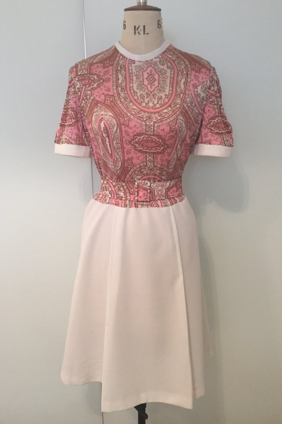 1970s Pretty Paisley Print Dress - image 1
