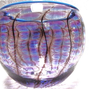 Amazing Hand Blown Large Art Glass Reptilian Bowl By Glass Master Tom Philabaum Astract Reptile Pattern One Of A Kind image 3