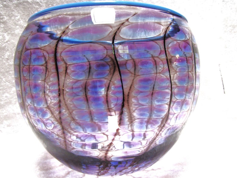 Amazing Hand Blown Large Art Glass Reptilian Bowl By Glass Master Tom Philabaum Astract Reptile Pattern One Of A Kind image 3