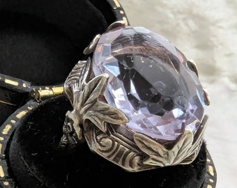 Antique Art Nouveau Alexandrite Glass & Sterling Silver Ring // Color Change Stone // Periwinkle Lavender to Blue // Gorgeous Floral Setting