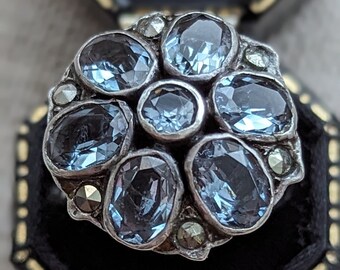 Vintage Light Blue Spinel, Topaz & Marcasite Cluster Ring // Sterling Silver Setting // Flower Ring // Lovely Pale Blue Gems