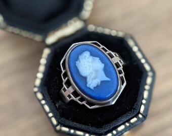 Antique Arts & Crafts Wedgwood Sterling Silver Ring // Classical Figure // Deep Blue Wedgwood // JasperWare Cameo Ring