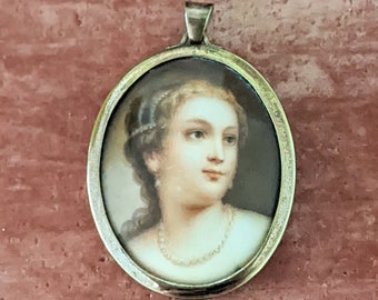 Antique Victorian Porcelain Portrait Pendant // 9ct Rose Gold-Cased Frame // Velvet Backed // Larger Size // Lovely