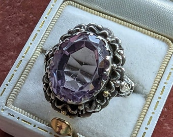Antique Amethyst and Sterling Silver Arts and Crafts Austro-Hungarian Ring // Beautiful Pale Lilac Color // Elaborate Setting // Ornate Band