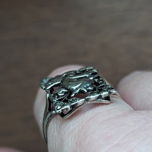 Antique Edwardian Sterling Silver Cherub Ring // Silver & Marcasite Ring // Putti // Angel // Beautiful Detailed Design // Larger Ring Size image 9