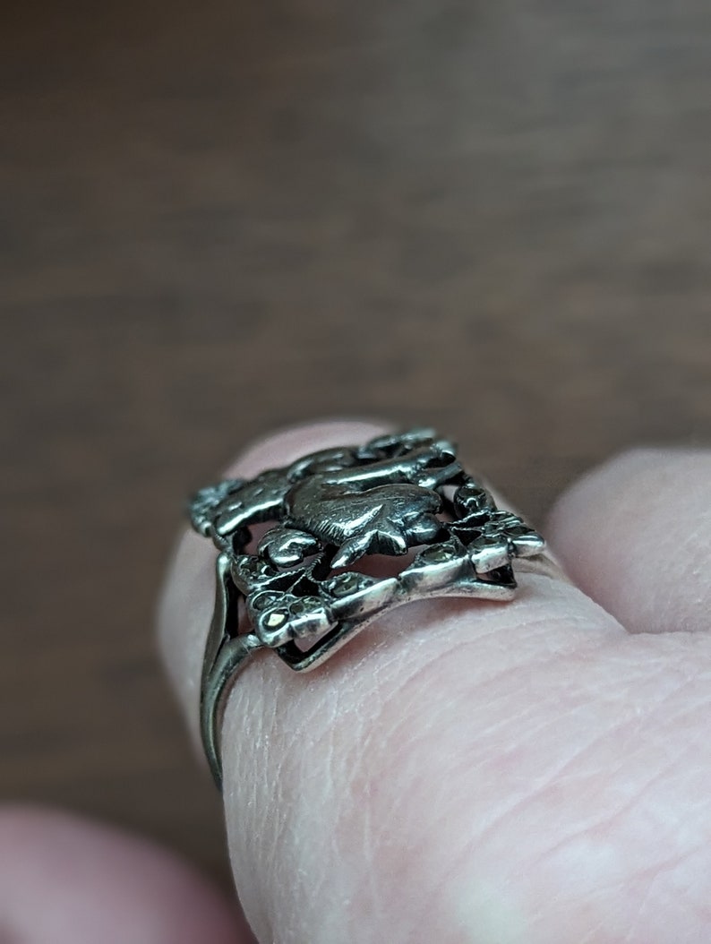 Antique Edwardian Sterling Silver Cherub Ring // Silver & Marcasite Ring // Putti // Angel // Beautiful Detailed Design // Larger Ring Size image 9