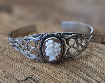 Antique Arts & Crafts Sterling Silver Cameo Cuff Bracelet // Ornate Silver Design // Beautiful Goddess Cameo  // Medium Wrist