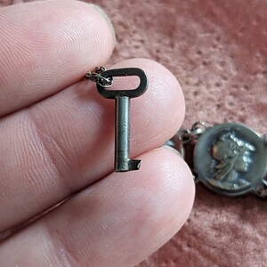 Antique Art Nouveau Sterling Silver Goddess Athena/minverva Padlock ...