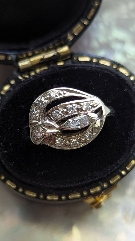Antique Art Deco Diamond & White Gold Ring // Wond