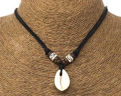 Hawaiian Shell Necklace - Natural Seashell Necklace - Sea shell Necklace - Cowrie Shell Necklace - Cowry Shell Necklace- Shell Choker Black
