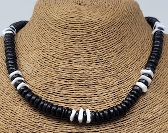 Schwarz und weiß Halskette, Puka Halskette, schwarz Puka Muschel Halskette, Strand Halskette, Strand Choker Halskette, Hawaiianische Halskette, Surfer