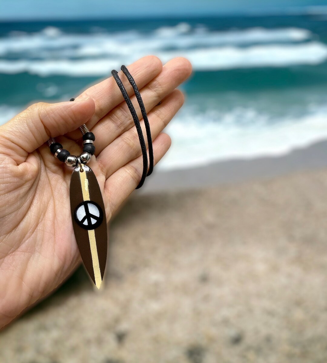 ★VINTAGE HOLLYWOOD★ Simple Surfing Board Necklace Surfboard Necklace, Surfing Board Necklace, Antique Gold