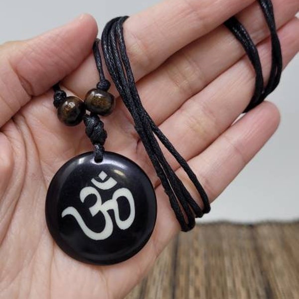 Sanskrit Ohm Necklace, Buddhist Necklace, Necklace Yoga, Hindu Jewelry, Yoga Necklace, Aum Necklace, Namaste Necklace, Meditation Necklace