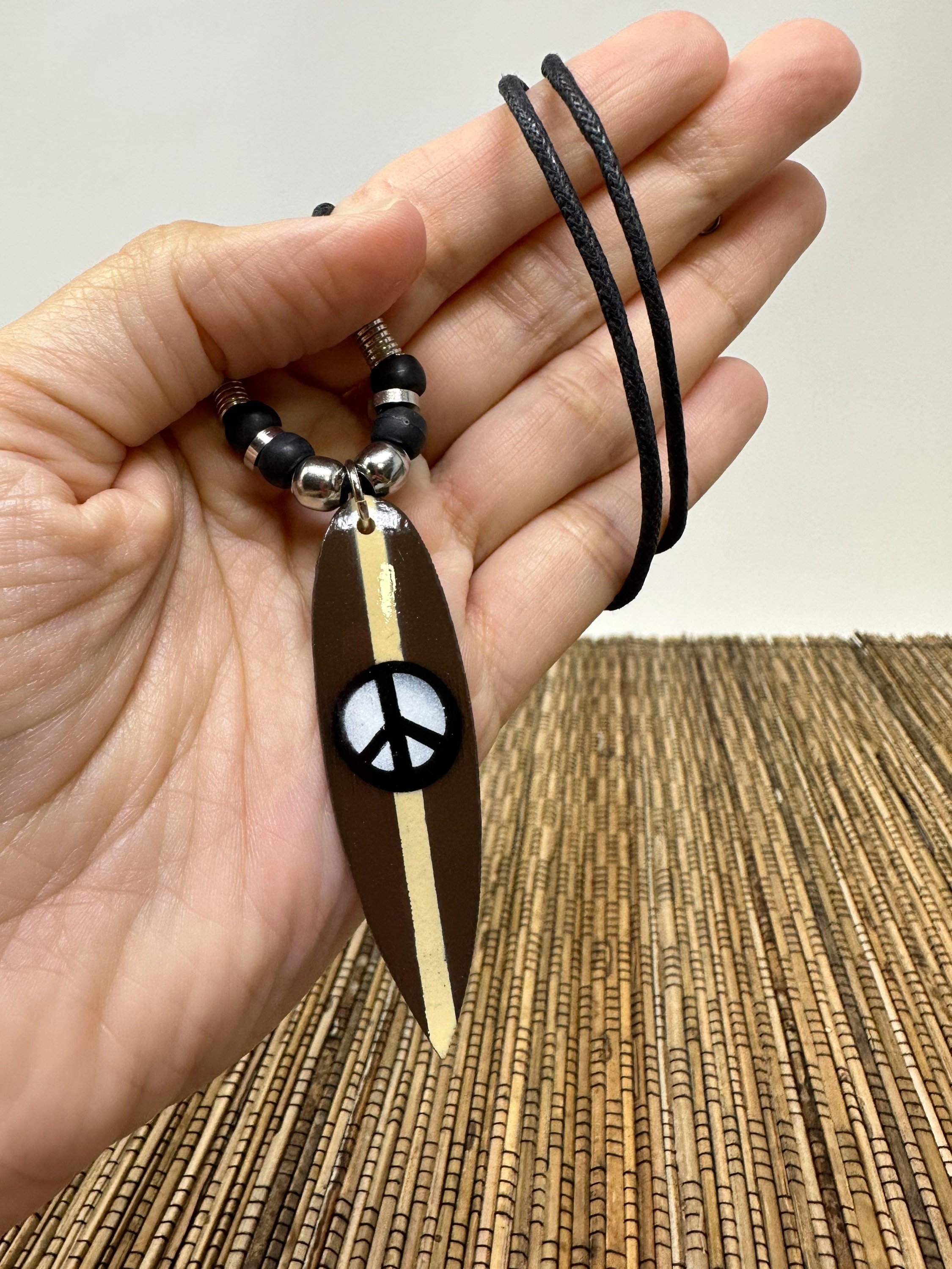 ■VINTAGE HOLLYWOOD■ Simple Surfing Board Necklace VH2336NE Surfboard Necklace SMALL Silver Surfboard Jewelry