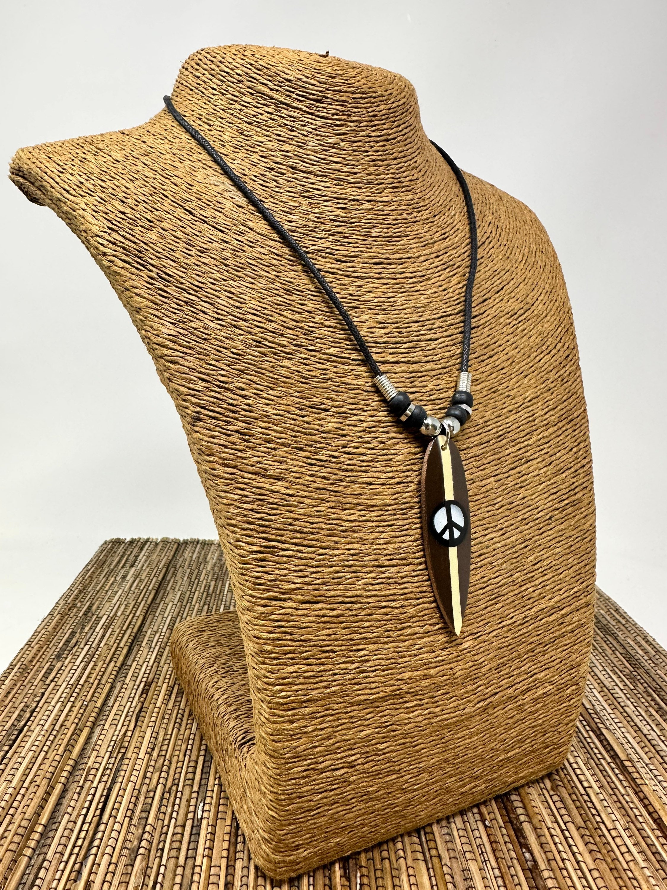 ■VINTAGE HOLLYWOOD■ Simple Surfing Board Necklace VH2336NE Surfboard Necklace SMALL Silver Surfboard Jewelry