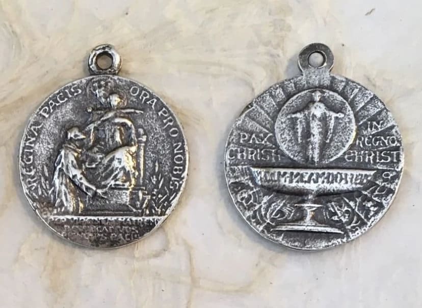 MEDAL Pax Christi Eucharist/ Our Lady of Peace St. Dominic Etsy