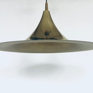 Postmodern design halve of heksenhoed gouden hanglamp, jaren 80