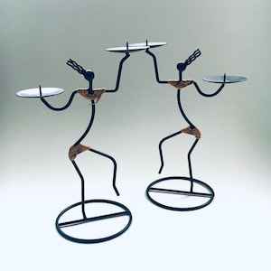 Midcentury Skandinavisches Design String Eisen und Weiden Kerzenhalter Figur Set von Laurids Lonborg, Dänemark 1960er Jahre