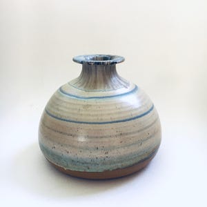 1970&#39;s Art Studio Pottery Signed Vase