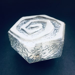 Hexagonal Spiral Design Glass Sconce Wall Lamp 1960&#39;s