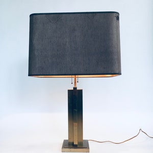 1970 Hollywood Regency Style Design Brass Architectural Table Lamp