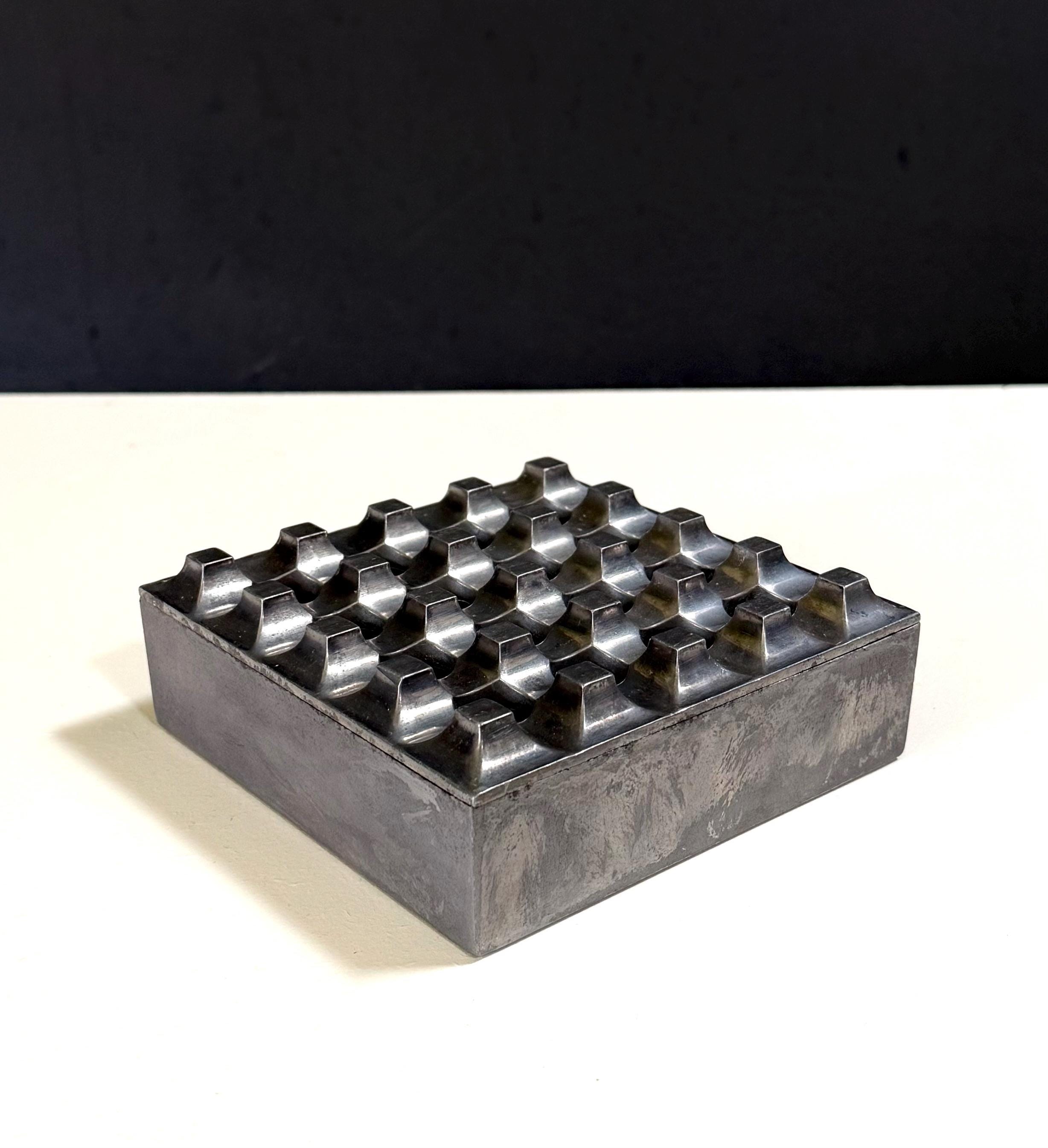 Ultima 15 ashtray - Etsy 日本