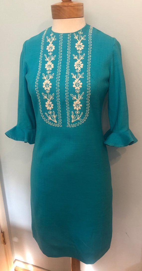 Vintage 1960's Embroidered Turquoise Blue Linen S… - image 3